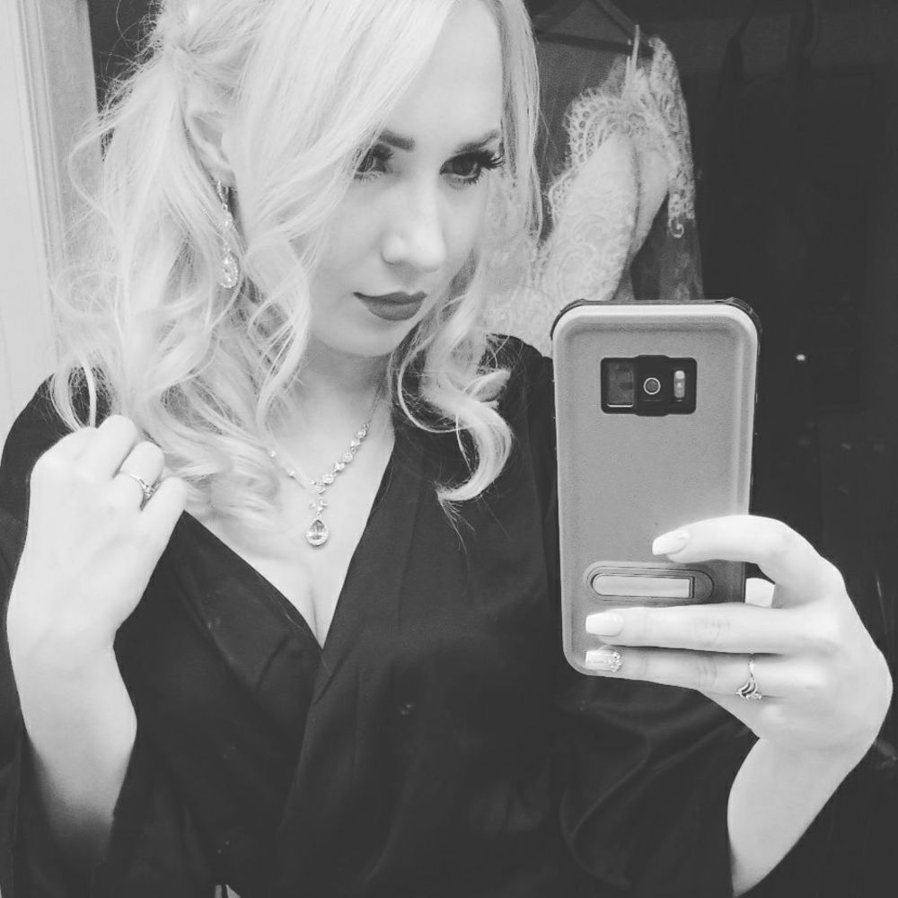 Meet your Posher, Lilly